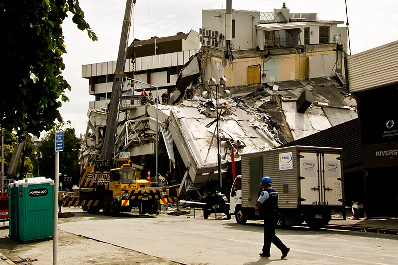 File:Pyne Gould Building destroyed by earthquake, Christchurch, New Zealand - 20110224.jpg