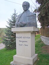 Bustul preotului Hajdó István
