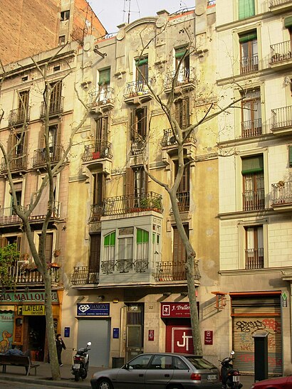 Com arribar a Ronda Sant Antoni amb transport públic - Sobre el lloc