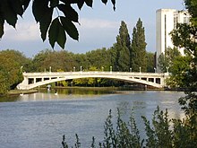 The bridge viewed from upstream Reading Bridge - geograph.org.uk - 4056.jpg