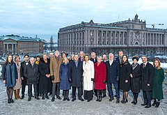 Den nya regeringen Löfven uppställd på Lejonbacken utanför Stockholms slott den 21 januari 2019.