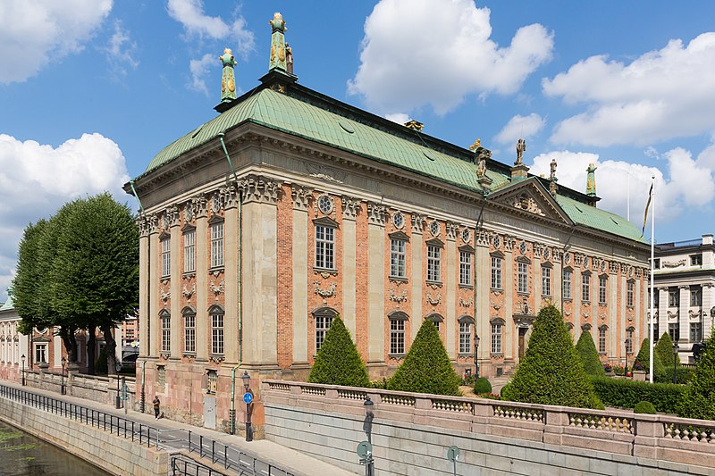 File:Riddarhuset, Stockholm, seen from Riddarholmsbron.jpg