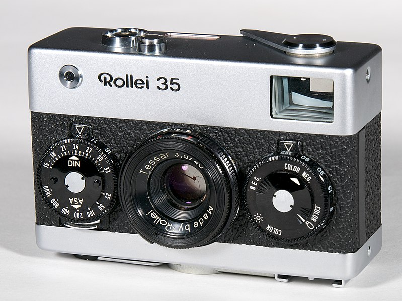 File:Rollei 35 Camera (7169624013).jpg
