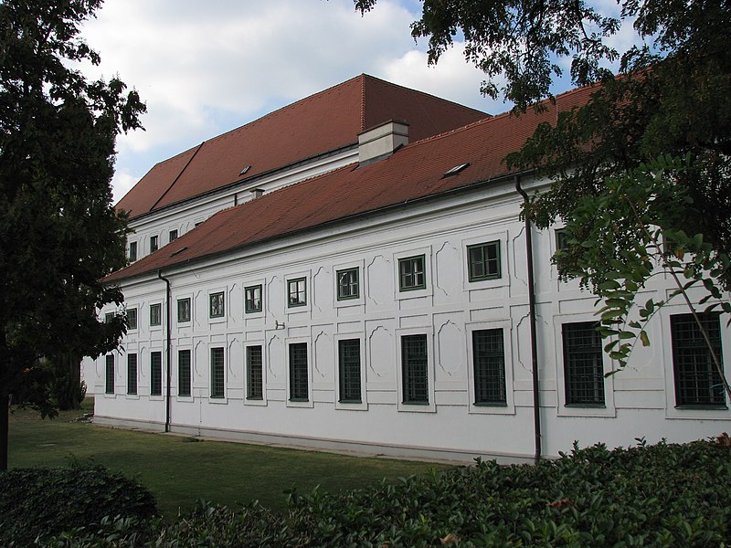 File:Schloss Kaiserebersdorf 0946.JPG