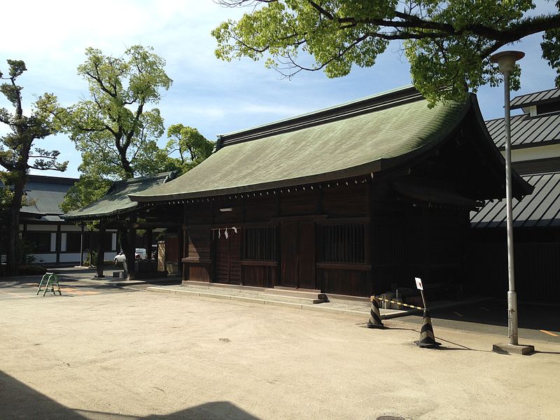 File:Shinsensho Hall of Hakozaki Shrine.JPG