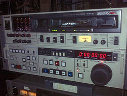 Sony BetacamSP BVW-75 Editing VTR in a 19-inch rack. Sony BetacamSP BVW-75 Editing VTR.jpg