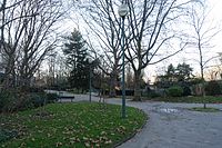 Square Sainte-Odile @ Paris 17 (31104119214).jpg