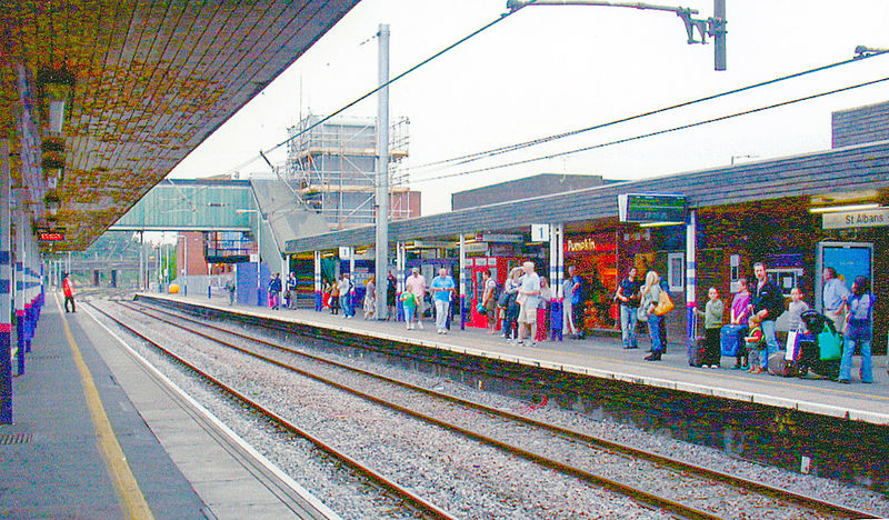 File:St Albans Station, local line platforms geograph-3988479-by-Ben-Brooksbank.jpg