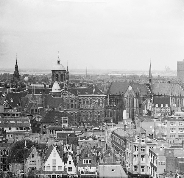 File:Stadsgezichten Amsterdam, Bestanddeelnr 914-0721.jpg