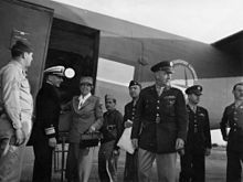 Eleanor Roosevelt arriving at Connor Park Aerodrome, 1943 StateLibQld 1 104272 Eleanor Roosevelt arriving in Rockhampton, Queensland, 9 September 1943.jpg