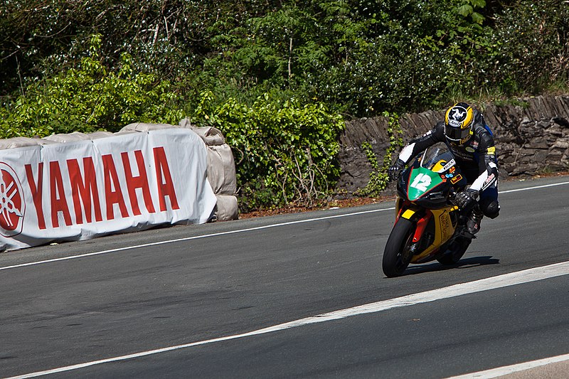 File:TT Lightweight - Dan Kneen (8985019419).jpg