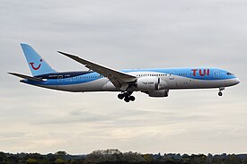 TUI, G-TUIJ, Boeing 787-9 Dreamliner (49585806191).jpg