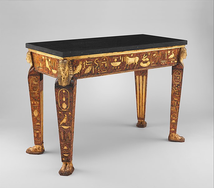 File:Table MET DP106721.jpg