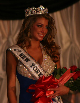 Tatiana Pallagi after winning the Miss New York Teen USA 2007 title