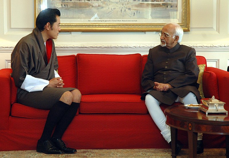 File:The Vice President, Shri Mohd. Hamid Ansari meeting the King of Bhutan, HM Jigme Khesar Namgyel Wangchuck, in New Delhi on December 22, 2009.jpg