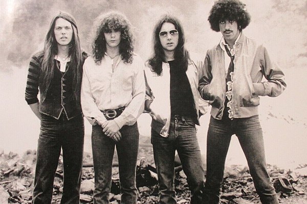 L–R: Scott Gorham, Brian Robertson, Brian Downey, Phil Lynott, promotional photo, 1977