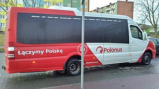 Гасло компанії «Łączymy Polskę» на лівреї автобуса