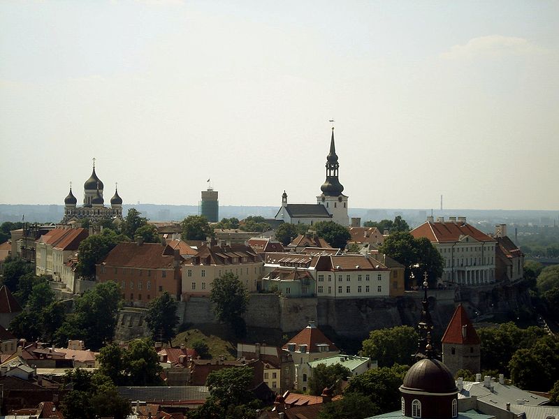 File:Toompea Hill Tallinn 2006.jpg