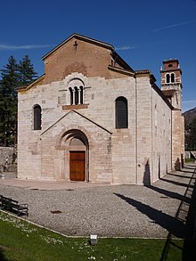 Facciata della chiesa di San Lorenzo