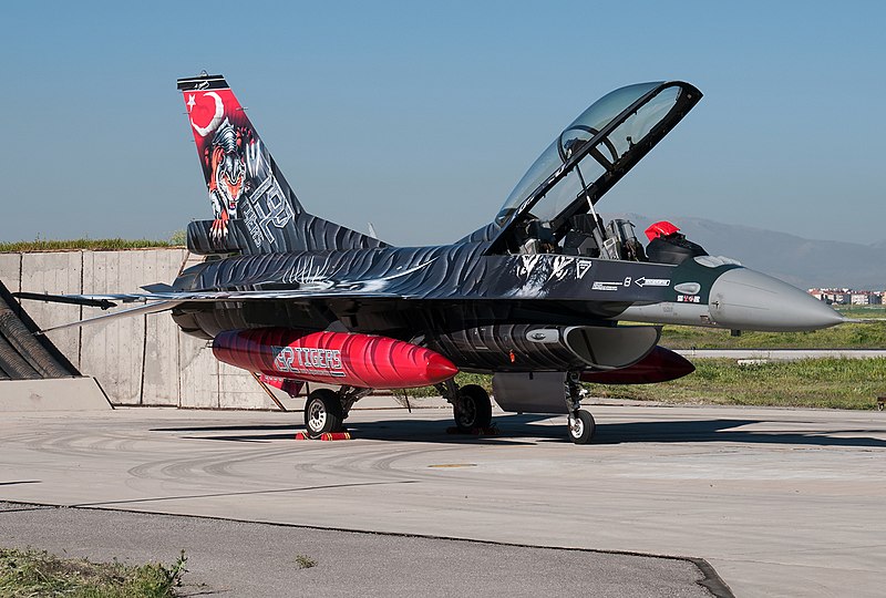 File:Turkish Air Force Lockheed Martin F-16D Fighting Falcon at Konya.jpg