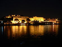 Panoramic view the Udaipur City Palace Complex at night Udaipur palace night.jpg