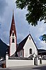 Umhausen - Pfarrkirche hl Vitus mit Friedhof.jpg