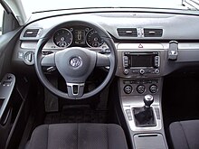 VW Passat Variant 2.0 TDI Trendline Reflexsilber Interieur.jpg