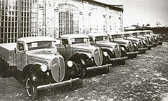 Грузовики Ford-Vairogs произведённые в Риге в 1930-е годы.