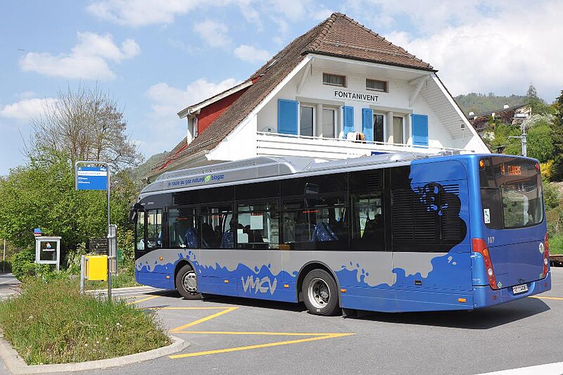 File:Vevey-Montreux-Chillon-Villeneuve Van Hool bus 107 - 01.jpg