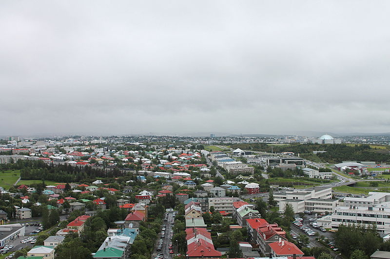 File:View from Hallgrímskirkja 11.JPG