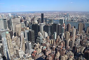 New York di notte - panorama della città americana dalla vista aerea
