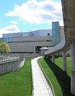 Virginia Museum of Fine Arts - entrée Fall2010.JPG