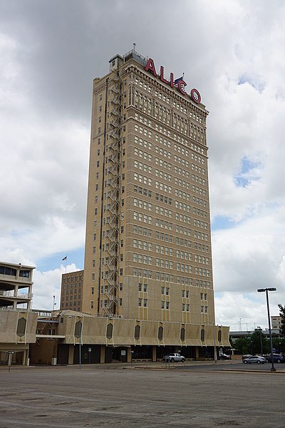 File:Waco June 2016 17 (ALICO Building).jpg