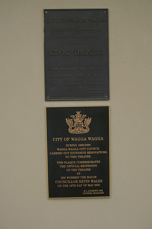 Wagga Civic Theatre plaques Wagga Civic Theatre plaque.jpg