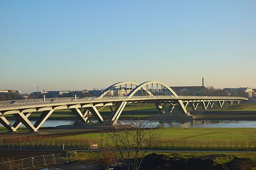 עמק האלבה בדרזדן - הוכרז בסיכון בשנת 2006 בשל הקמת גשר ואלדשלוסשן והוסר מרשימת המורשת העולמית ב-2009, לאחר שהעובודות להקמת הגשר החלו