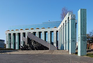 <span class="mw-page-title-main">Warsaw Uprising Monument</span>