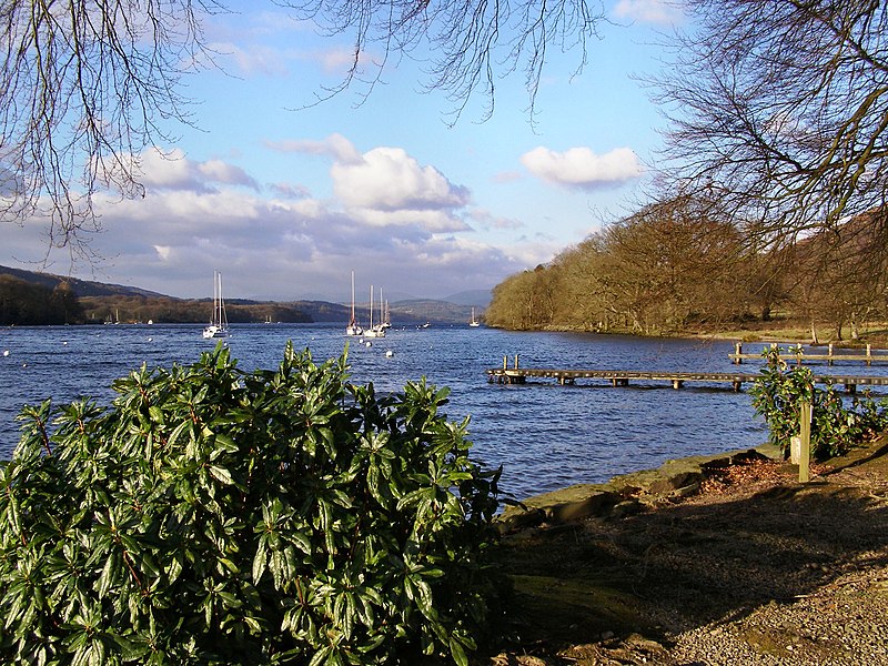 File:Windermere at Fell Foot Park - geograph.org.uk - 1736028.jpg