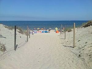 Wyjście na plażę от ul.Sztormowej - nucek - panoramio.jpg