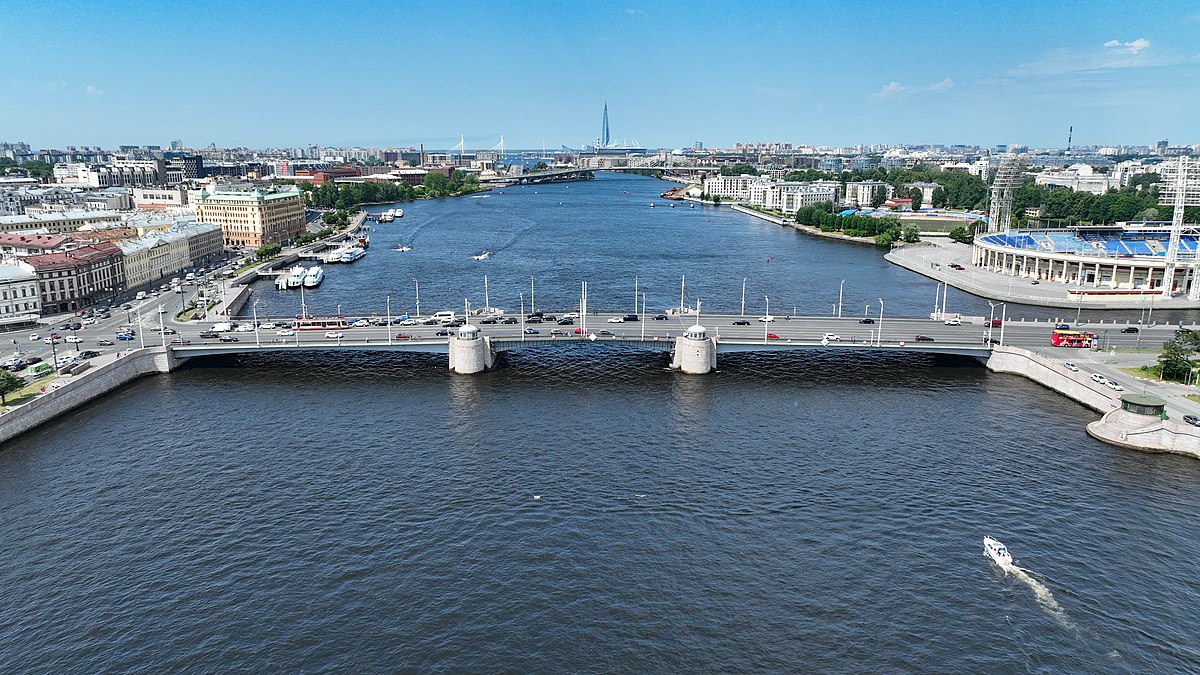 мосты через неву в санкт петербурге