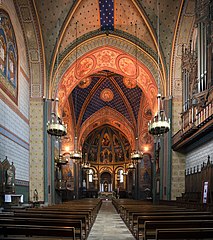 Intérieur de la nef et le chœur