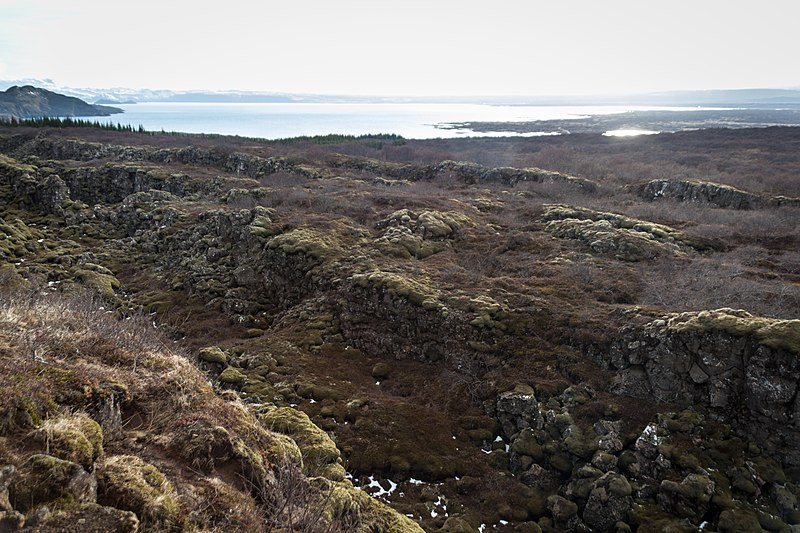 File:Þingvallavegur, Iceland - panoramio (6).jpg