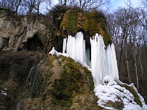 Водоспад зблизька