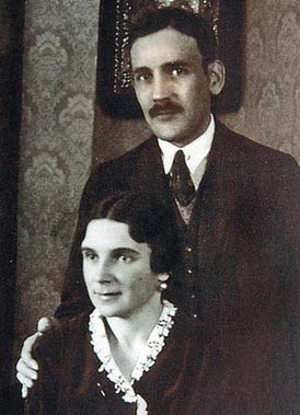 Михаил Александрович с супругой Еленой Иосифовной, 1930-е годы.