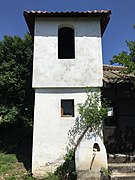 Камбанаријата на старата црква