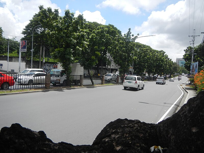 File:0350jfOrtigas Avenue Streets Landmarks Greenhills San Juanfvf 04.jpg