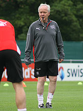 Jakob Kuhn, hier als Trainer der Schweizer Fussballnationalmannschaft im Jahr 2008