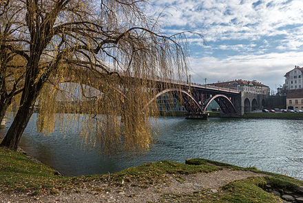 View of the river and the Main Bridge