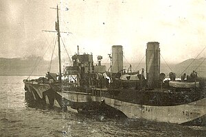 1917 HMS Laburnum.jpg