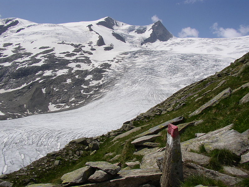 File:2004-07-26 innergschlöss - alte prager hütte 21.JPG