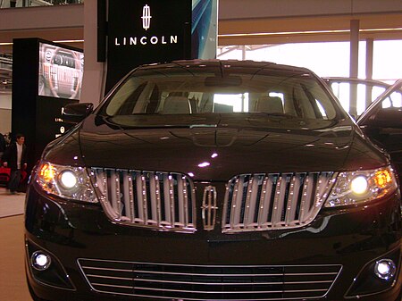 2009 Lincoln MKS.jpg